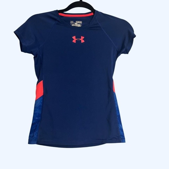 Under Armour Other - Girls short sleeve Underarmour blue shirt activewear lightweight‎ medium